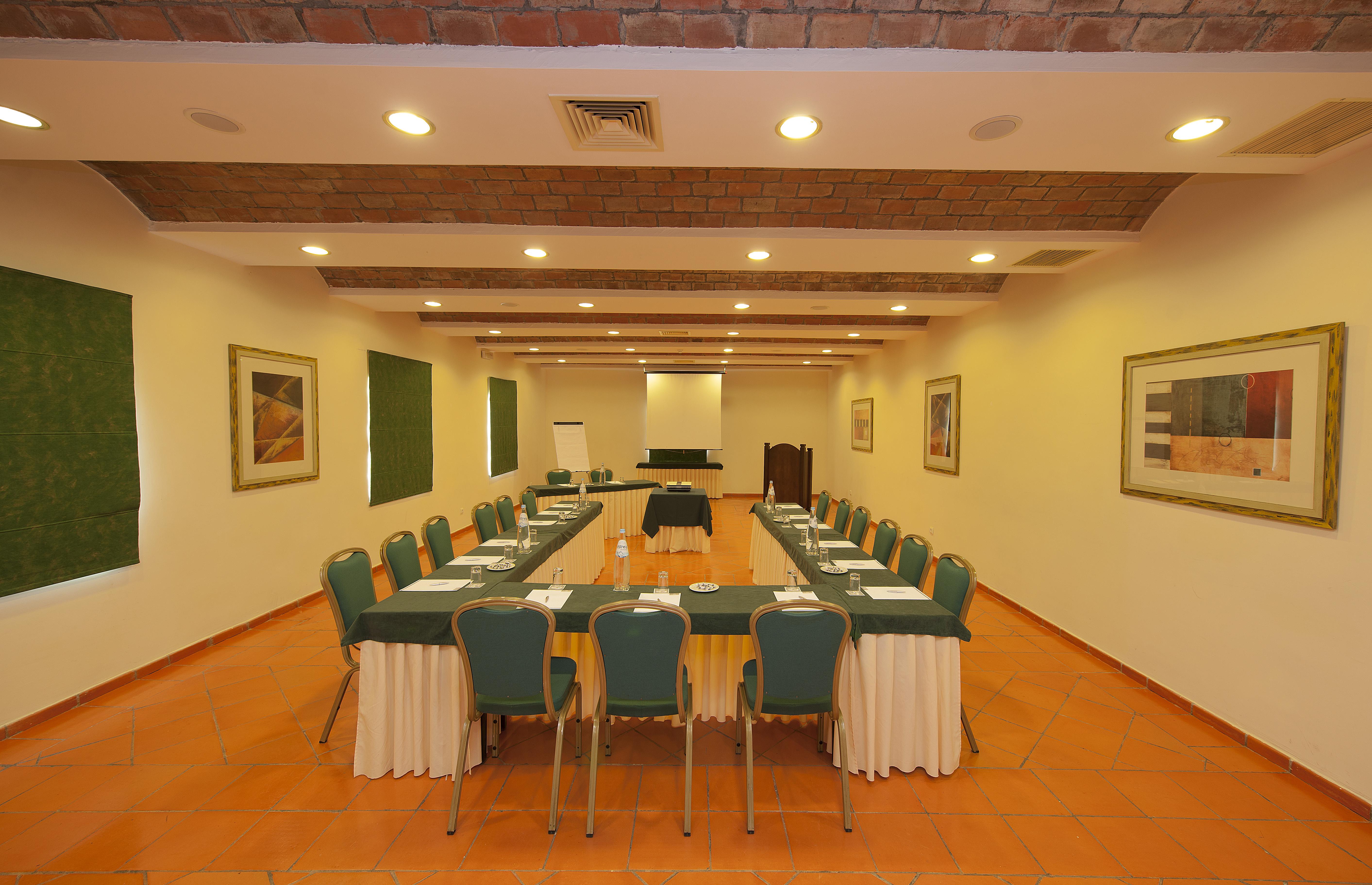 Vila Gale Alentejo Vineyard - Clube De Campo Albernoa Exterior photo